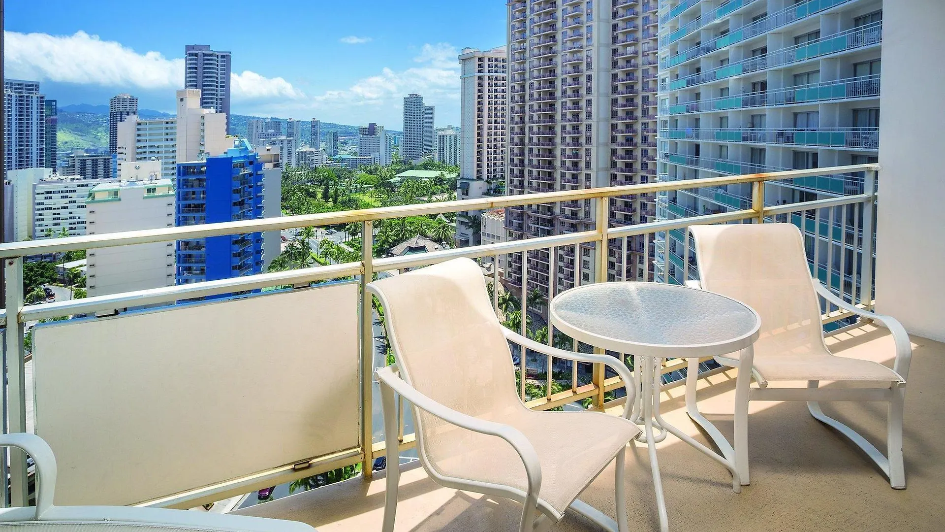 Waikiki Marina Resort At The Ilikai Honolulu